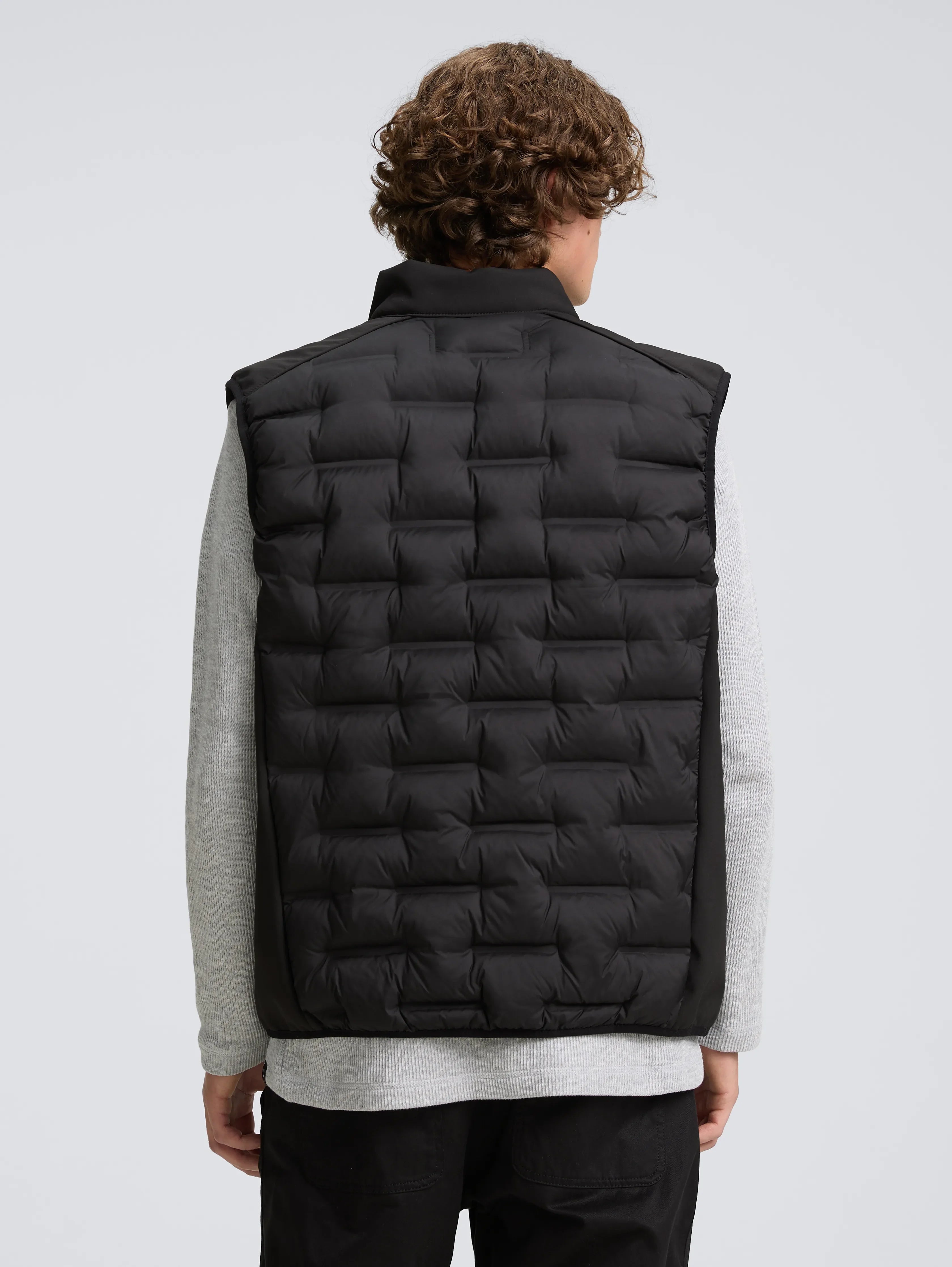 Tom Tailor_0_Hybrid Quilted Waistcoat with Stand-Up Collar_1046264_29999_04