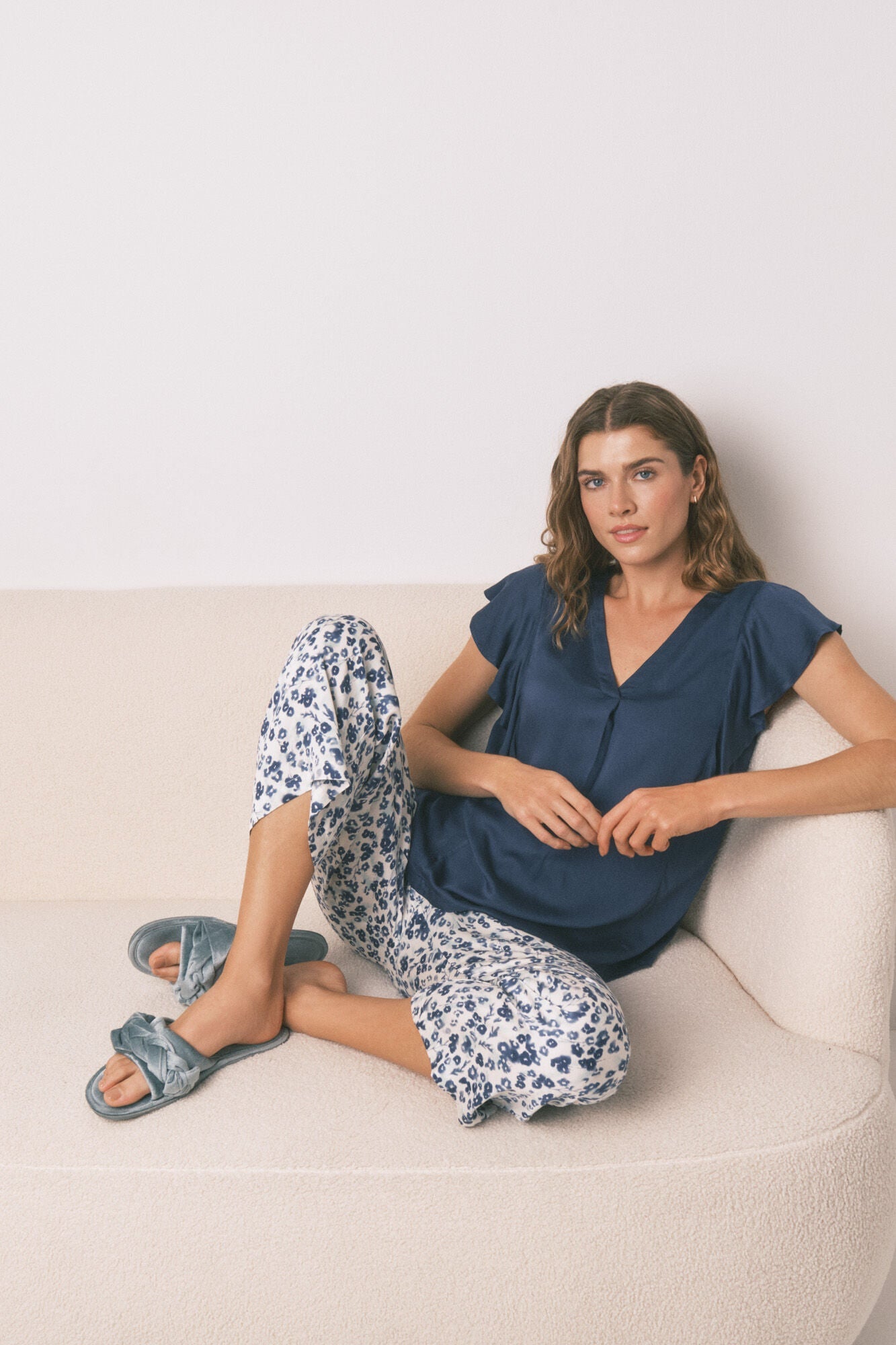 Women Secret_Blue Print_Blue Floral Viscose Capri Pyjamas_3592433_19_02