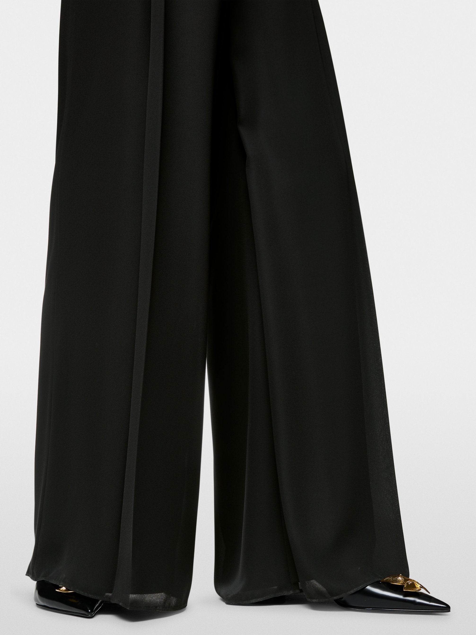 Marc Main_WOLIN Wide Trousers_ZG 81.05 W90_900_05