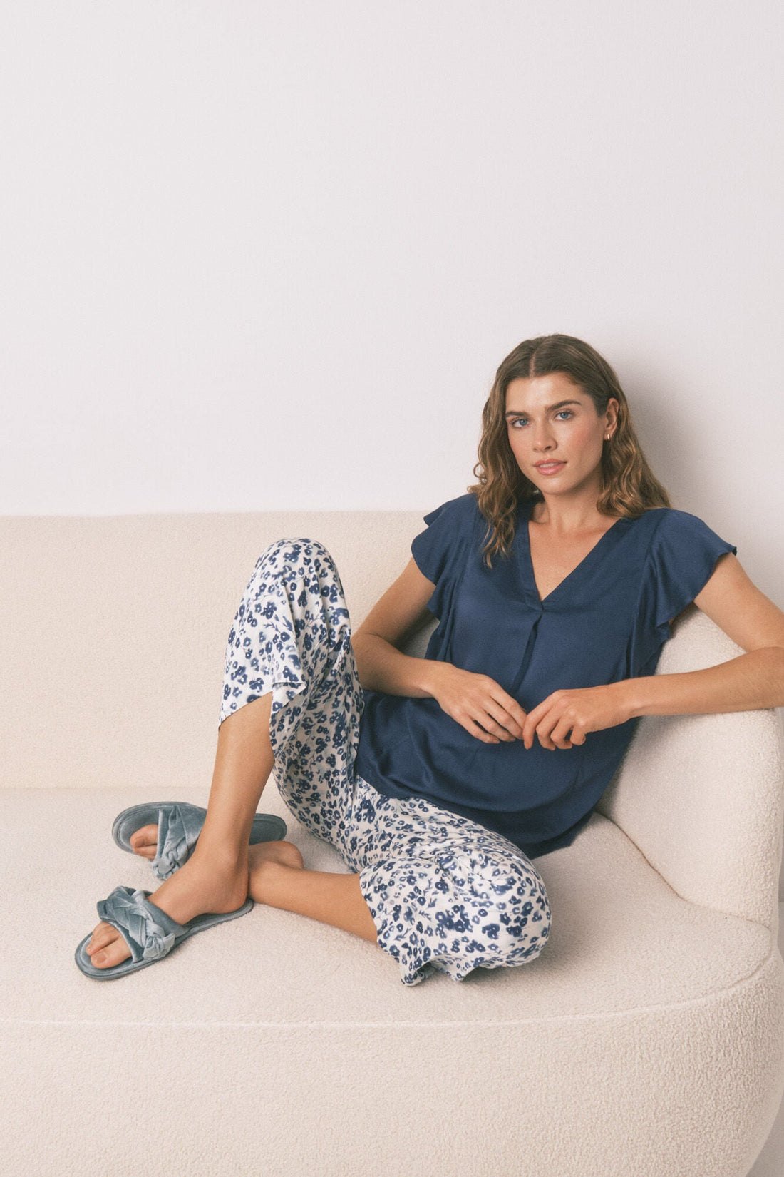 Women Secret_Blue Print_Blue Floral Viscose Capri Pyjamas_3592433_19_02