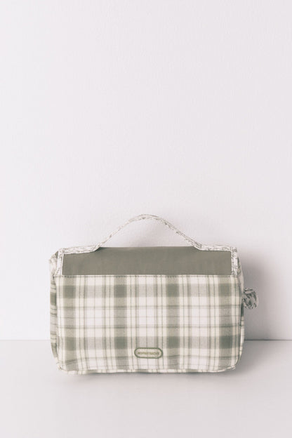 Women Secret_Green Print_Large Vanity Case with Green Snoopy Hanger_4842009_29_04