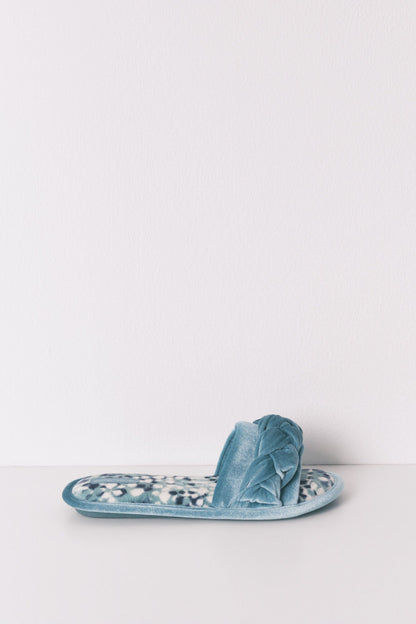 Women Secret_Green_Green Velvet Open House Slippers_4992540_23_05