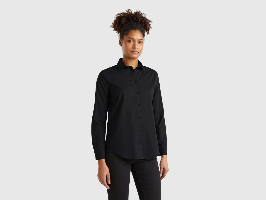 Beneton_Regular Fit Shirt in Light Cotton_5WPQDQ0AX_100_01