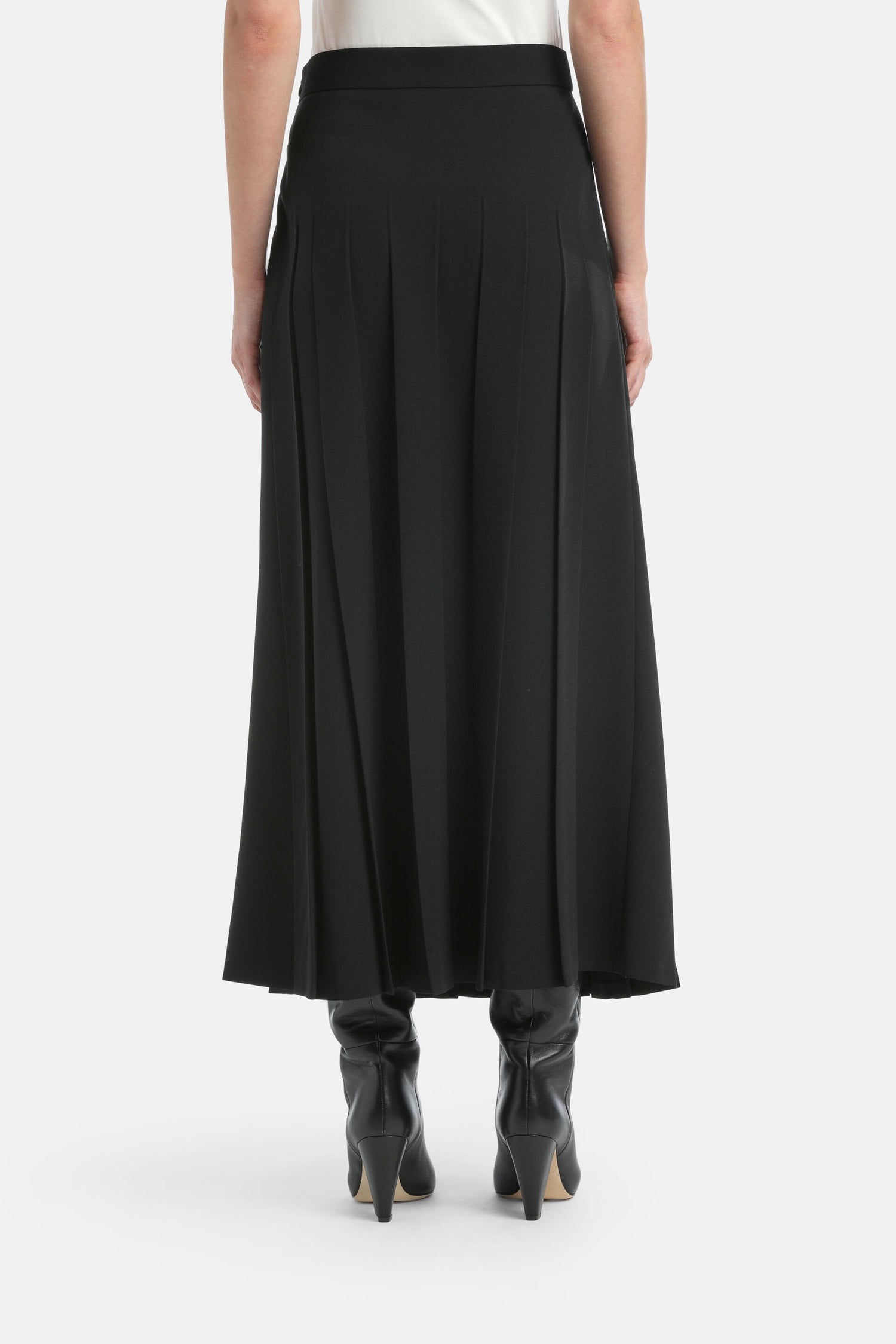Luisa Spagnoli_Favoloso - Pleated Skirt_FAVOLOSO_0101_03