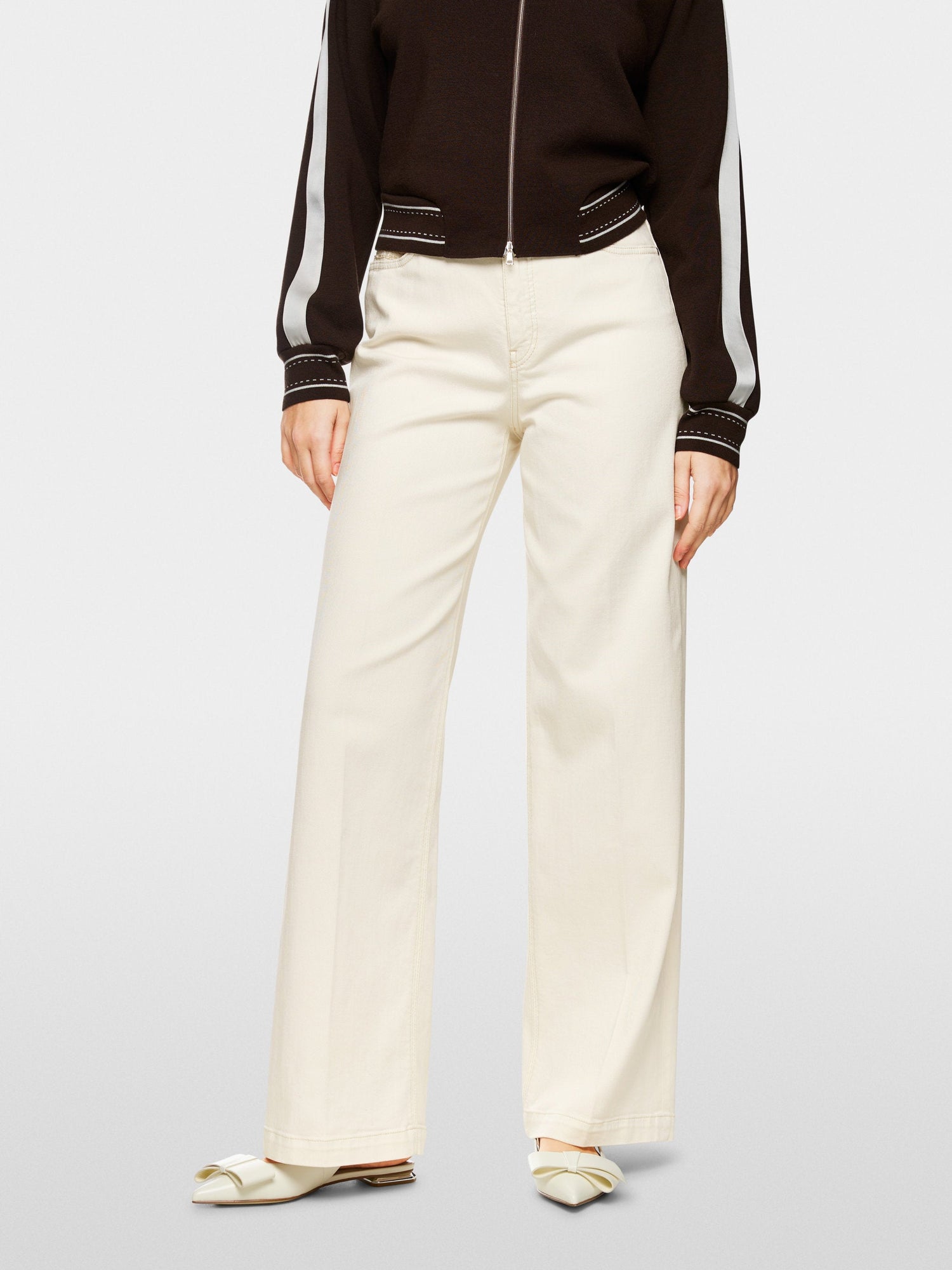 Marc Main_WIGAN Rethink Together Jeans_ZC 82.05 D02_112_07